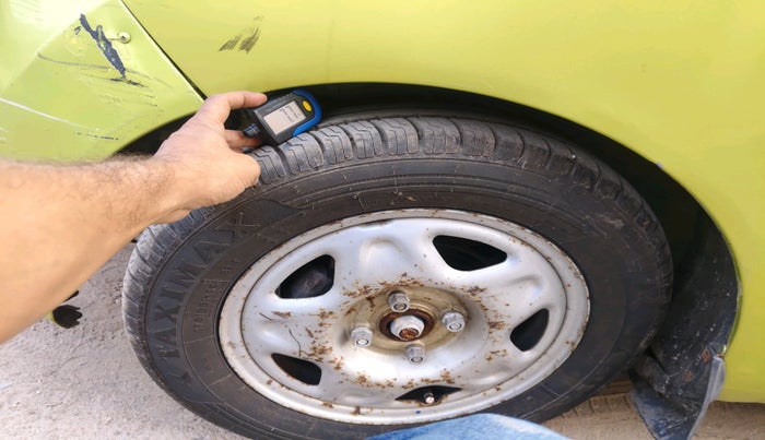 2011 Chevrolet Beat LS PETROL, Petrol, Manual, 37,772 km, tyre