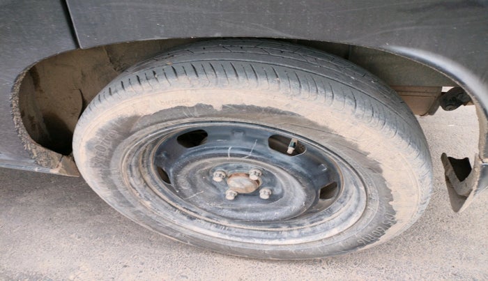 2024 Nissan MAGNITE XL, Petrol, Manual, 27,442 km, tyre