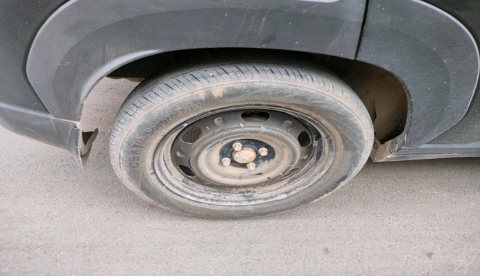 2024 Nissan MAGNITE XL, Petrol, Manual, 27,442 km, tyre