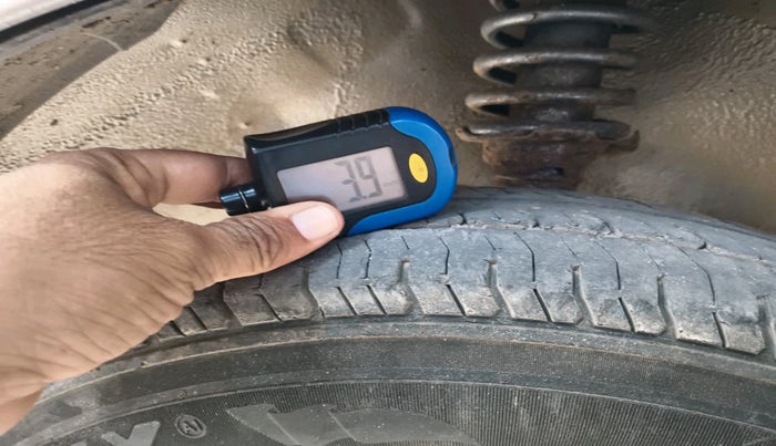 2018 Maruti Eeco 5 STR WITH A/C+HTR CNG, Petrol, Manual, 79,213 km, tyre