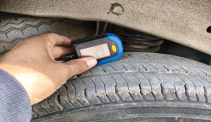 2018 Maruti Eeco 5 STR WITH A/C+HTR CNG, Petrol, Manual, 79,213 km, tyre