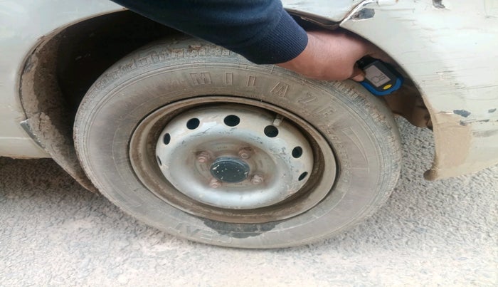 2011 Maruti Alto LXI, Petrol, Manual, 95,468 km, tyre