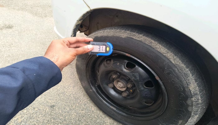 2013 Maruti Zen Estilo VXI, Petrol, Manual, 56,962 km, tyre