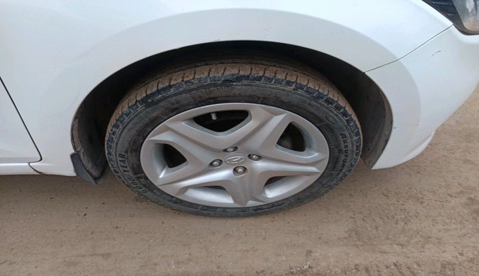 2017 Hyundai Elite i20 ASTA 1.2, Petrol, Manual, 46,740 km, tyre