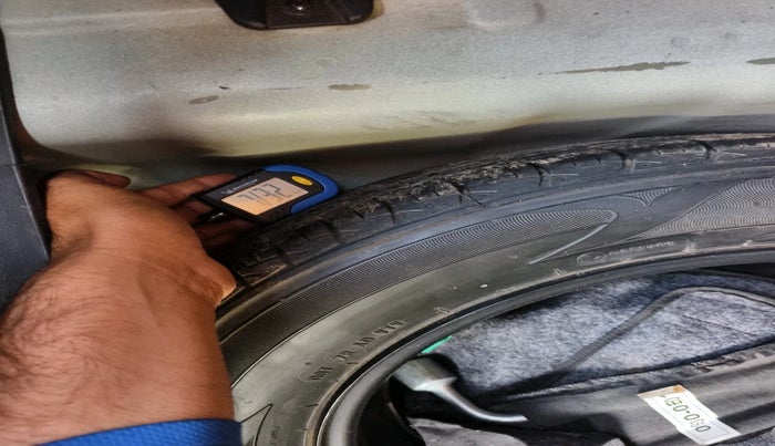 2017 Hyundai Elite i20 ASTA 1.2 DUAL TONE, Petrol, Manual, 50,048 km, tyre