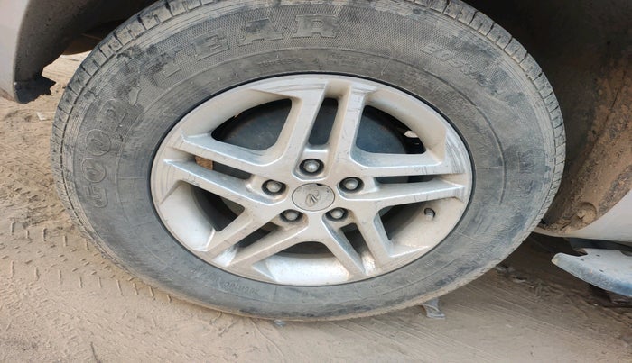 2018 Mahindra TUV 300 PLUS P8, Diesel, Manual, 77,220 km, tyre