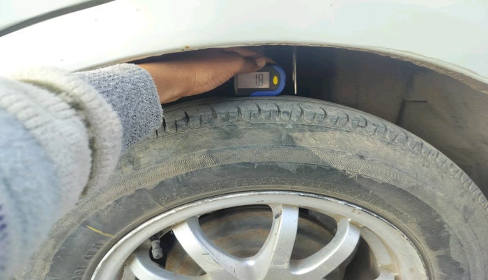 2012 Maruti Swift Dzire VDI, Diesel, Manual, 1,33,567 km, tyre