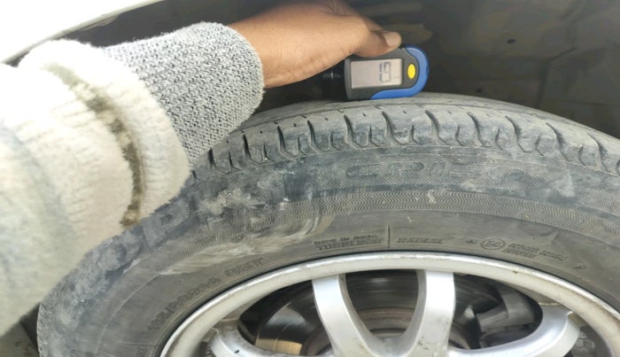 2012 Maruti Swift Dzire VDI, Diesel, Manual, 1,33,567 km, tyre