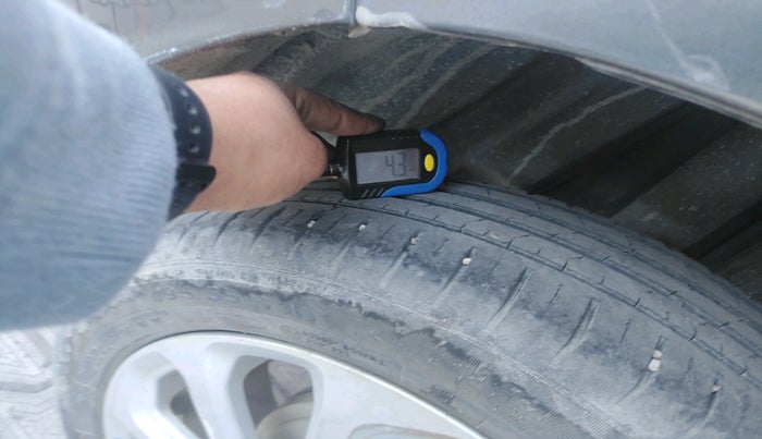 2022 Maruti Baleno ZETA 1.2 AGS, Petrol, Automatic, 37,452 km, tyre