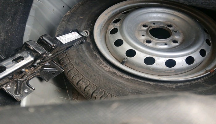 2021 Tata ALTROZ XE PETROL, Petrol, Manual, 41,118 km, tyre