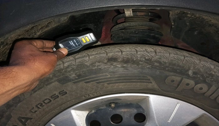 2024 Mahindra XUV 3XO MX3 1.5 Turbo Diesel, Diesel, Manual, 23,970 km, tyre