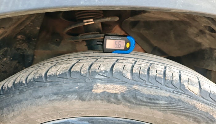 2022 Maruti BREZZA VXI SMART HYBRID, Petrol, Manual, 73,897 km, tyre