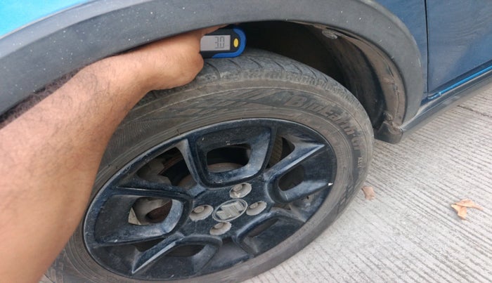 2017 Maruti IGNIS ZETA 1.2 AMT, Petrol, Automatic, 44,133 km, tyre