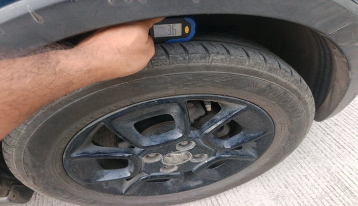 2017 Maruti IGNIS ZETA 1.2 AMT, Petrol, Automatic, 44,133 km, tyre