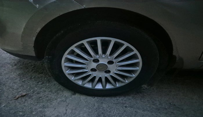 2014 Tata Zest XMS PETROL, Petrol, Manual, 32,195 km, tyre