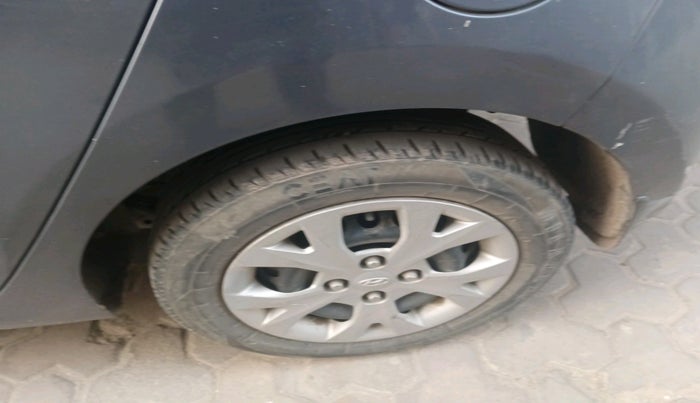 2014 Hyundai Grand i10 SPORTZ 1.2 KAPPA VTVT, Petrol, Manual, 75,999 km, tyre