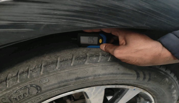 2017 Maruti S Cross ZETA 1.3, Diesel, Manual, 1,50,946 km, tyre