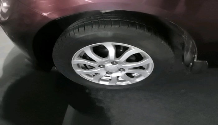 2015 Honda Amaze 1.2L I-VTEC VX, Petrol, Manual, 35,690 km, tyre