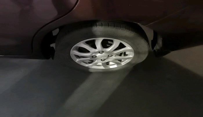 2015 Honda Amaze 1.2L I-VTEC VX, Petrol, Manual, 35,690 km, tyre