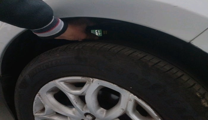 2015 Ford Ecosport TITANIUM 1.5L PETROL, Petrol, Manual, 1,06,915 km, tyre