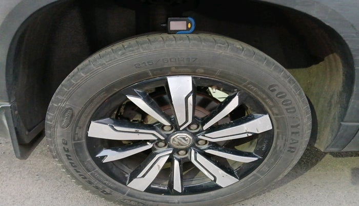 2019 MG HECTOR SHARP 2.0 DIESEL, Diesel, Manual, 1,08,751 km, tyre