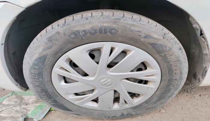 2015 Maruti Swift VDI, Diesel, Manual, 1,52,941 km, tyre