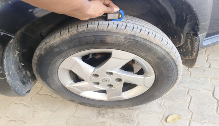 2013 Renault Duster 85 PS RXL DIESEL, Diesel, Manual, 1,26,132 km, tyre