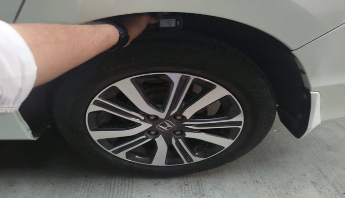 2018 Honda City 1.5L I-VTE V CVT, Petrol, Automatic, 69,583 km, tyre