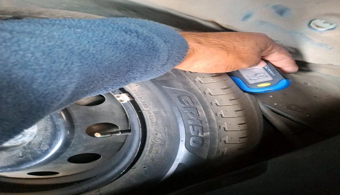 2017 Maruti IGNIS DELTA 1.2, Petrol, Manual, 72,763 km, tyre