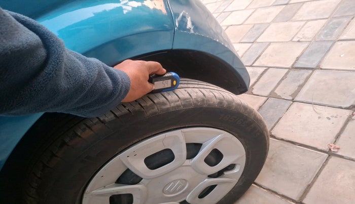 2017 Maruti IGNIS DELTA 1.2, Petrol, Manual, 72,763 km, tyre