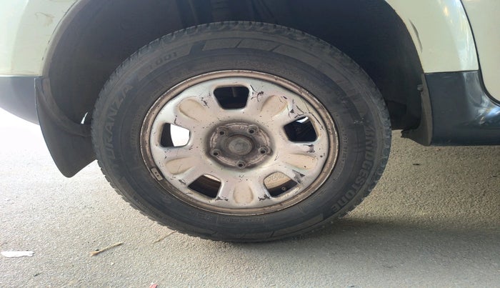 2013 Renault Duster 85 PS RXL DIESEL, Diesel, Manual, 99,117 km, tyre