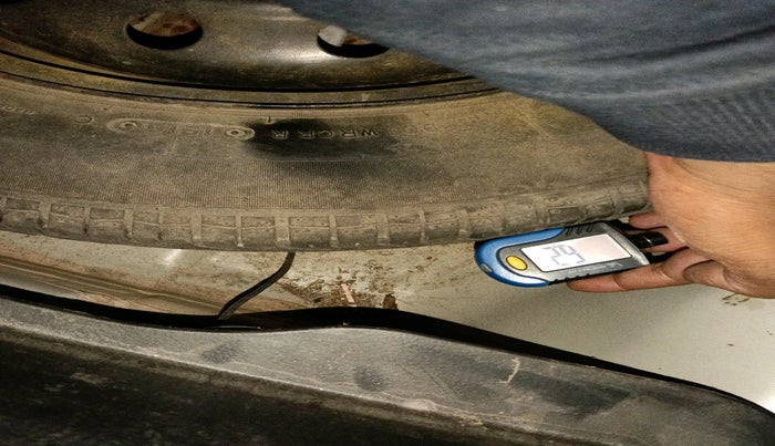 2016 Maruti Swift Dzire ZXI, Petrol, Manual, 1,59,638 km, tyre