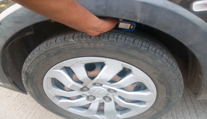 2016 Honda BR-V 1.5L I-VTEC S, Petrol, Manual, 1,08,901 km, tyre