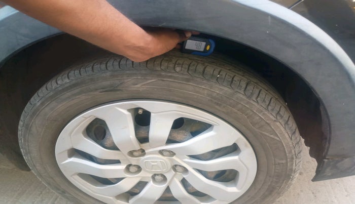 2016 Honda BR-V 1.5L I-VTEC S, Petrol, Manual, 1,08,901 km, tyre