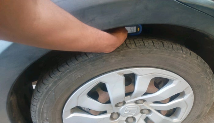 2016 Honda BR-V 1.5L I-VTEC S, Petrol, Manual, 1,08,901 km, tyre