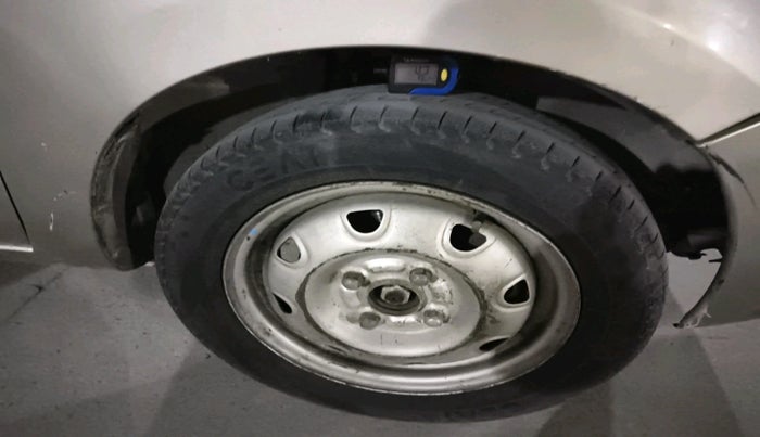 2010 Maruti Wagon R LXI MINOR, Petrol, Manual, 1,23,241 km, tyre