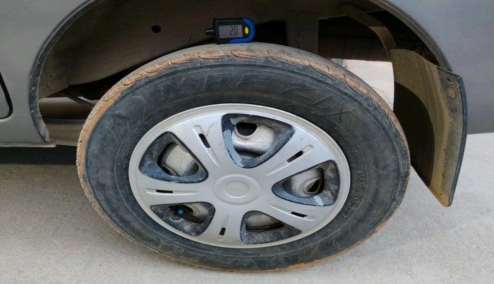 2018 Maruti Eeco 5 STR WITH A/C+HTR, Petrol, Manual, 92,041 km, tyre