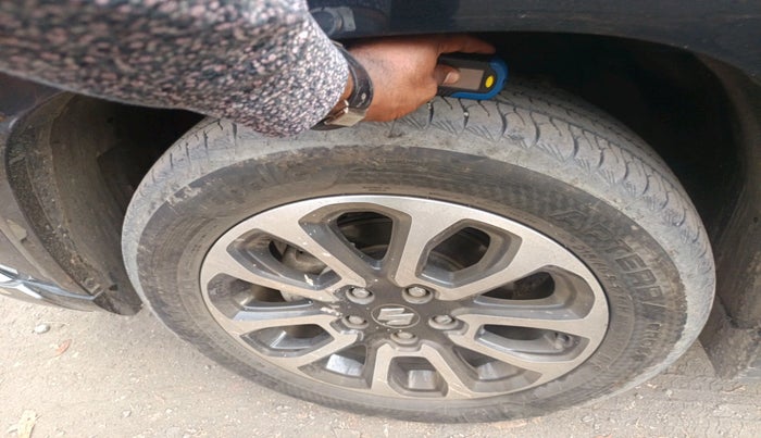 2023 Maruti Grand Vitara ZETA PLUS  HYBRID ECVT, Hybrid, Automatic, 33,039 km, tyre