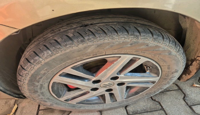 2015 Maruti Ertiga VXI CNG, CNG, Manual, 1,75,000 km, tyre