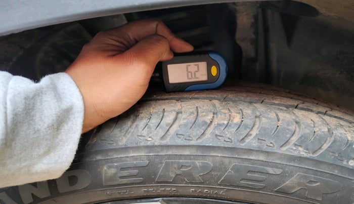 2023 Nissan MAGNITE XV MT, Petrol, Manual, 5,558 km, tyre