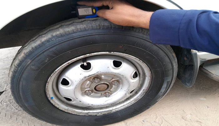 2018 Maruti Eeco 5 STR WITH A/C+HTR, Petrol, Manual, 2,61,202 km, tyre