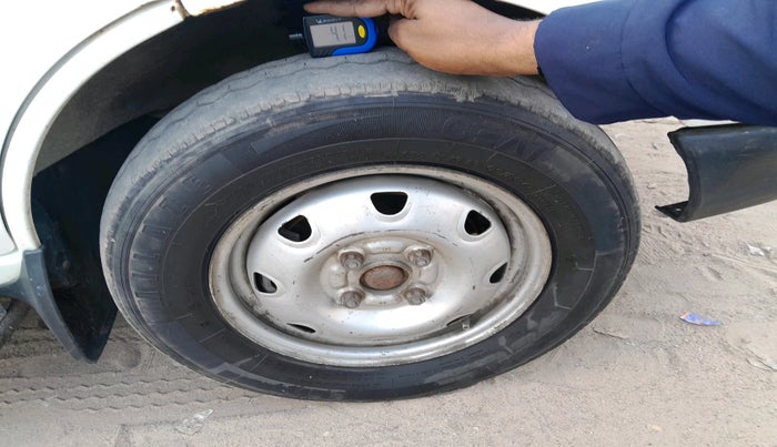 2018 Maruti Eeco 5 STR WITH A/C+HTR, Petrol, Manual, 2,61,202 km, tyre