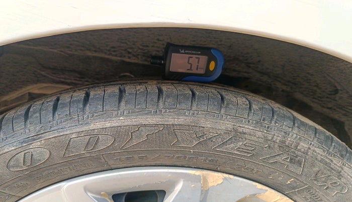 2018 Hyundai Eon MAGNA +, Petrol, Manual, 20,602 km, tyre