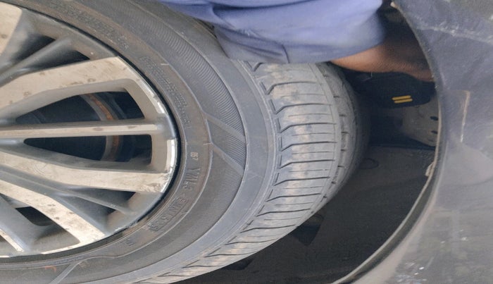 2019 Honda City 1.5L I-VTEC ZX CVT, Petrol, Automatic, 1,68,538 km, tyre