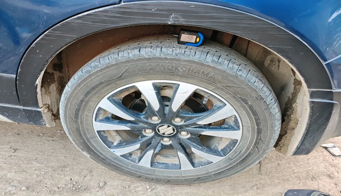 2021 Maruti S Cross ZETA 1.5, Petrol, Manual, 34,747 km, tyre