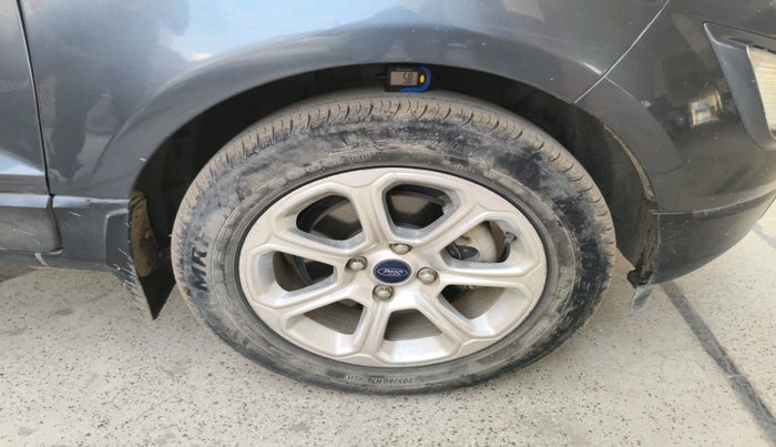 2018 Ford Ecosport TITANIUM + 1.5L DIESEL, Diesel, Manual, 1,15,621 km, tyre