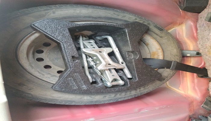 2015 Maruti Celerio ZXI AMT, Petrol, Automatic, 1,32,846 km, tyre