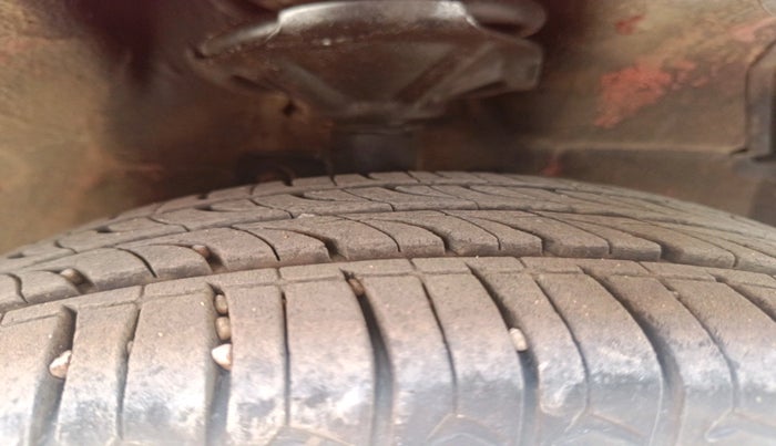 2015 Maruti Celerio ZXI AMT, Petrol, Automatic, 1,32,846 km, tyre