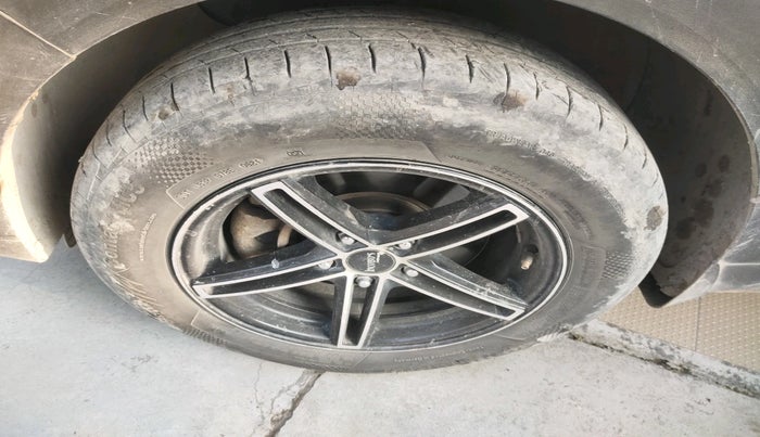 2017 Hyundai Creta E PLUS 1.4 DIESEL, Diesel, Manual, 63,996 km, tyre