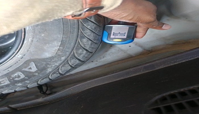 2011 Hyundai i20 ASTA 1.2, Petrol, Manual, 43,680 km, tyre